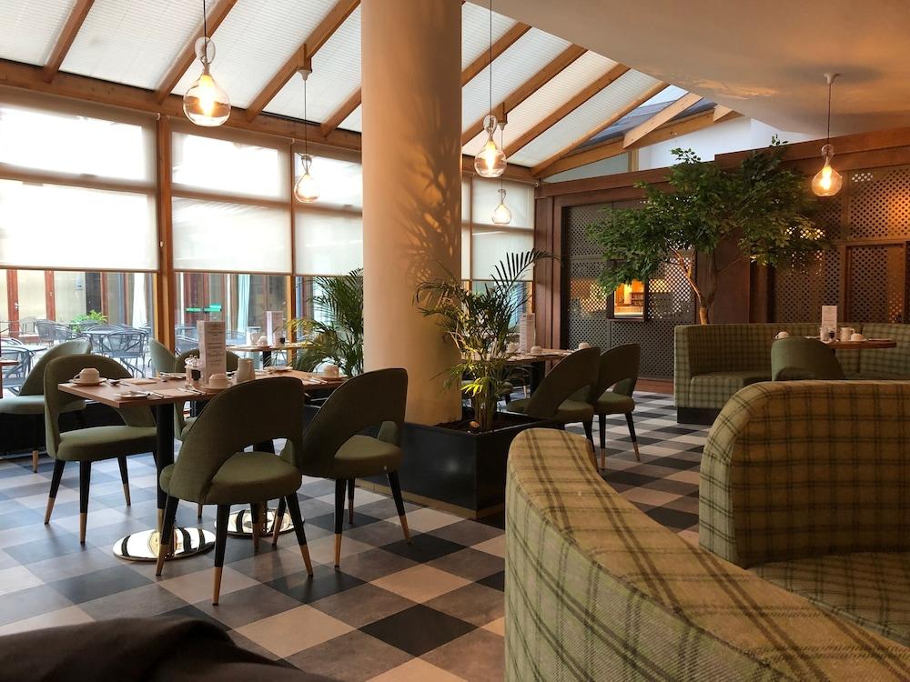 Tullamore Court Hotel Eksteriør billede